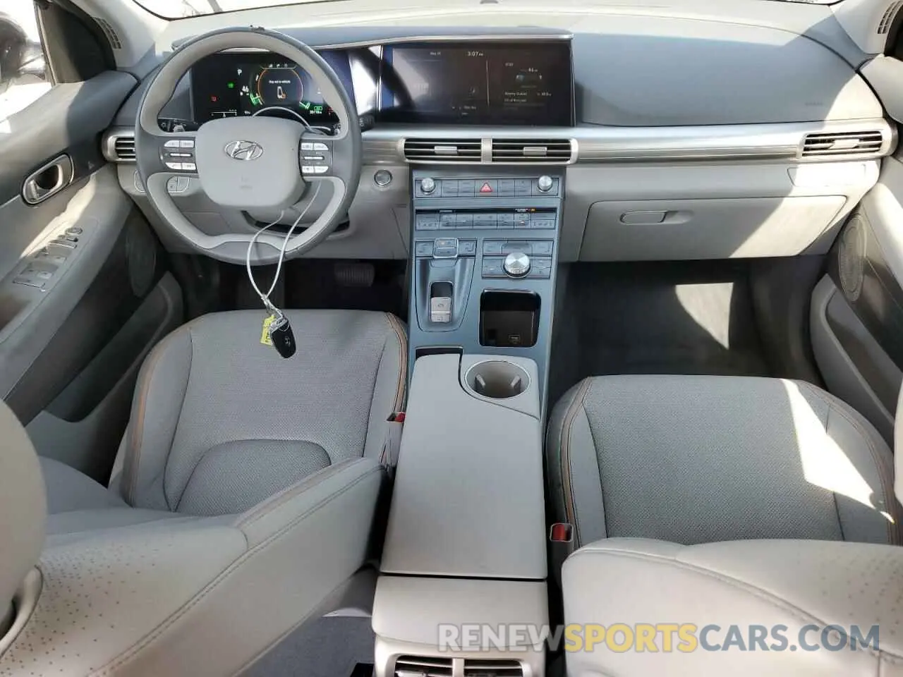 8 Photograph of a damaged car KM8J84A63MU012984 HYUNDAI NEXO 2021