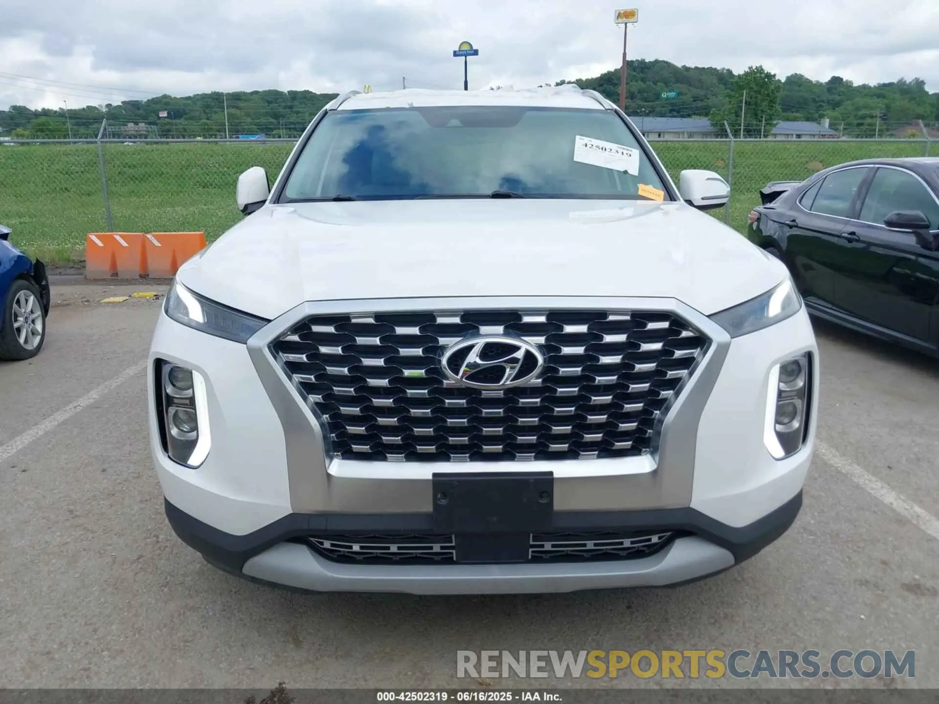 12 Photograph of a damaged car KM8R24HE5LU113878 HYUNDAI PALISADE 2020