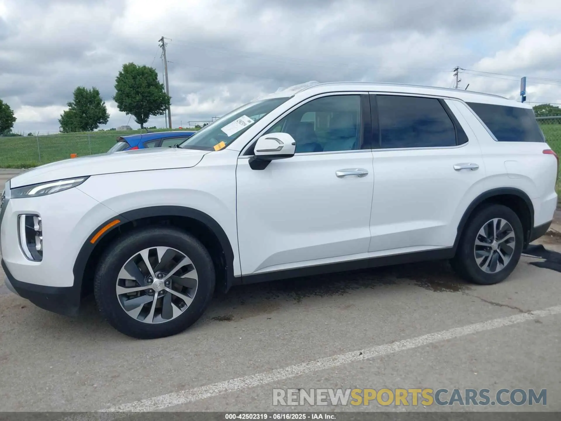 14 Photograph of a damaged car KM8R24HE5LU113878 HYUNDAI PALISADE 2020