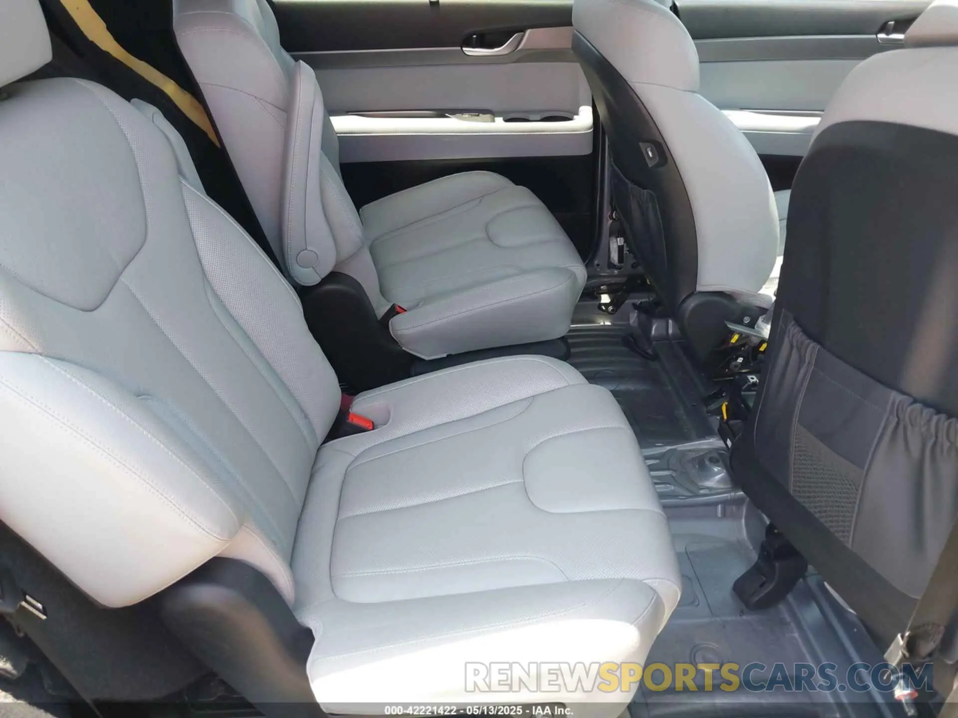 8 Photograph of a damaged car KM8R44HE2LU130129 HYUNDAI PALISADE 2020