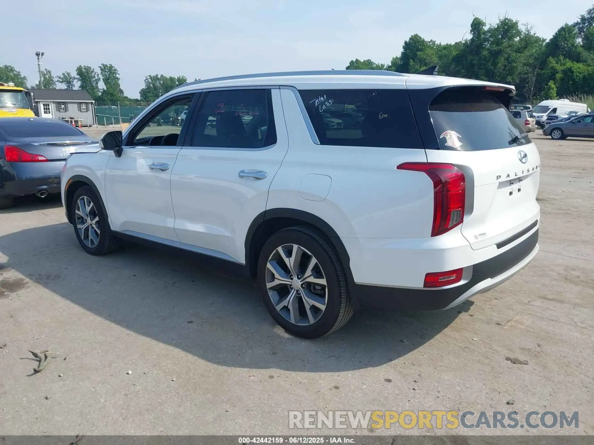 3 Photograph of a damaged car KM8R4DHE6LU130506 HYUNDAI PALISADE 2020