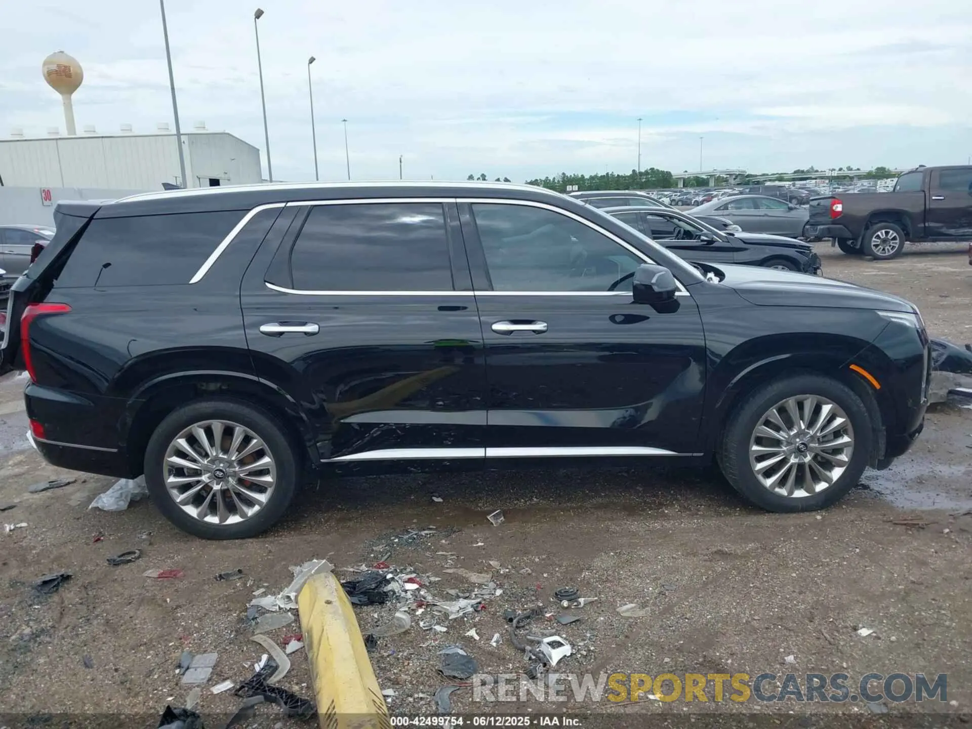 14 Photograph of a damaged car KM8R54HE9LU080908 HYUNDAI PALISADE 2020