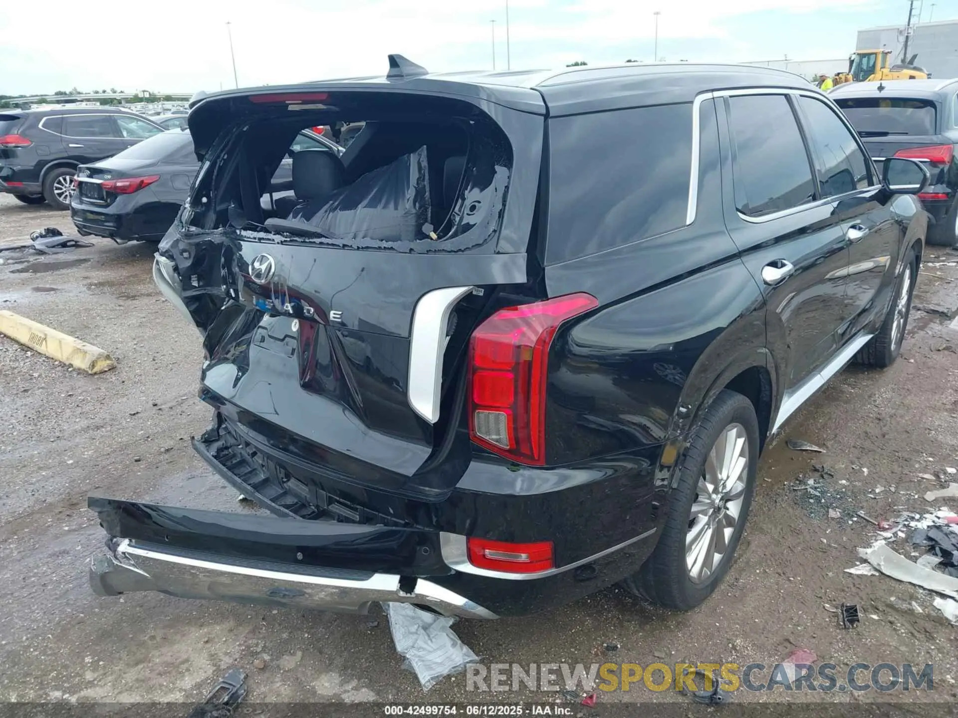 18 Photograph of a damaged car KM8R54HE9LU080908 HYUNDAI PALISADE 2020