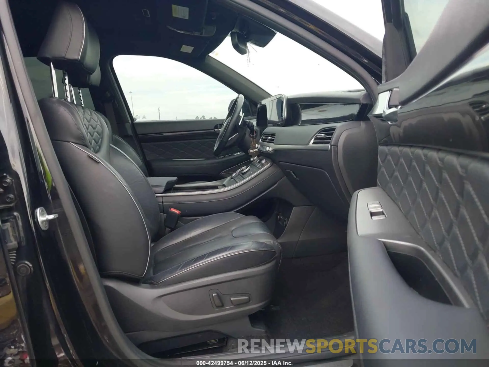 5 Photograph of a damaged car KM8R54HE9LU080908 HYUNDAI PALISADE 2020