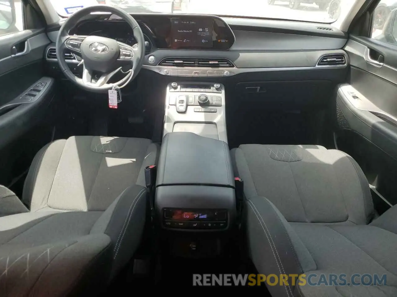 8 Photograph of a damaged car KM8R24HE0MU296849 HYUNDAI PALISADE 2021