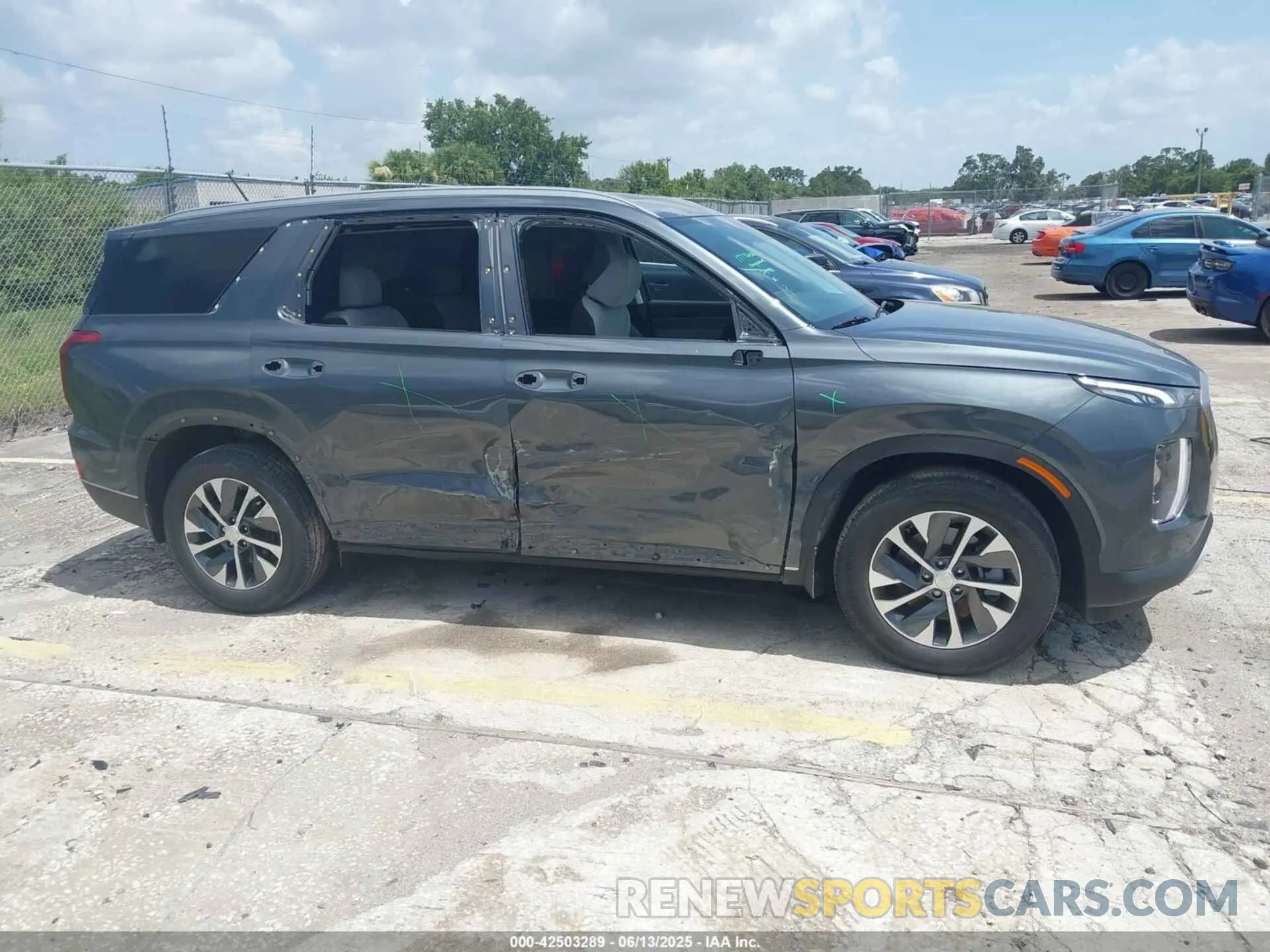 13 Photograph of a damaged car KM8R24HE3MU259200 HYUNDAI PALISADE 2021