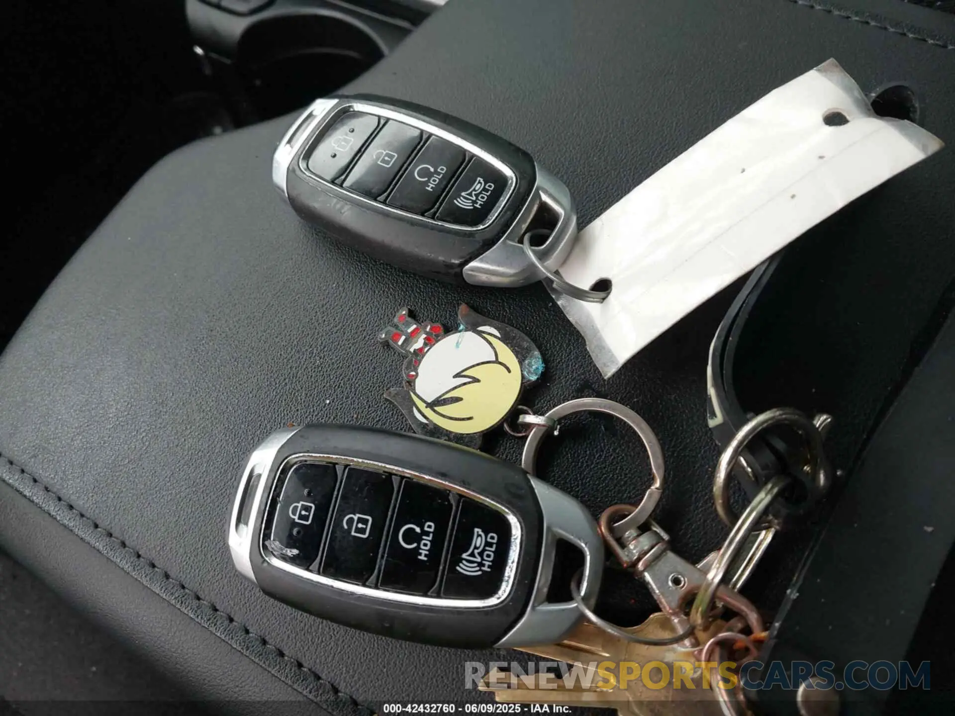 11 Photograph of a damaged car KM8R2DHE0MU330045 HYUNDAI PALISADE 2021