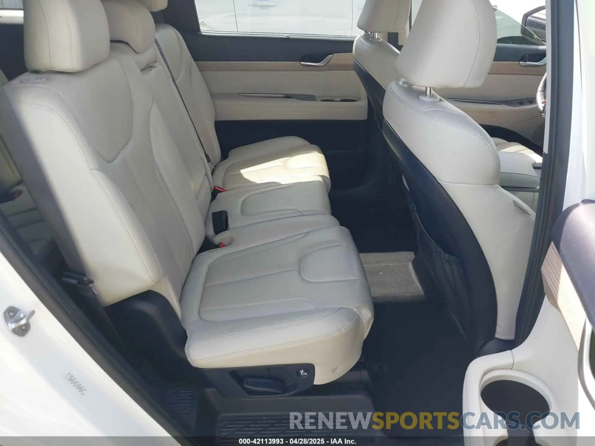 8 Photograph of a damaged car KM8R44HE1MU208515 HYUNDAI PALISADE 2021