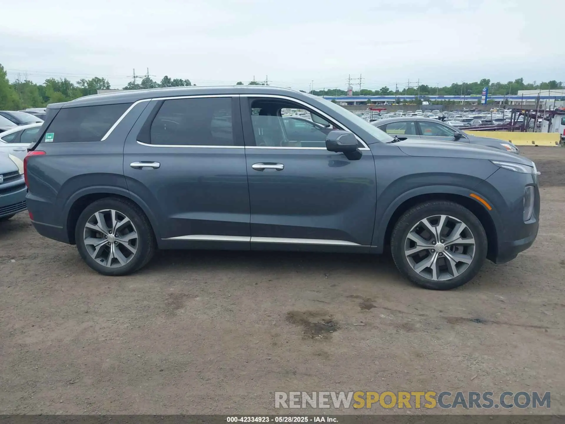 13 Photograph of a damaged car KM8R5DHE3MU223451 HYUNDAI PALISADE 2021