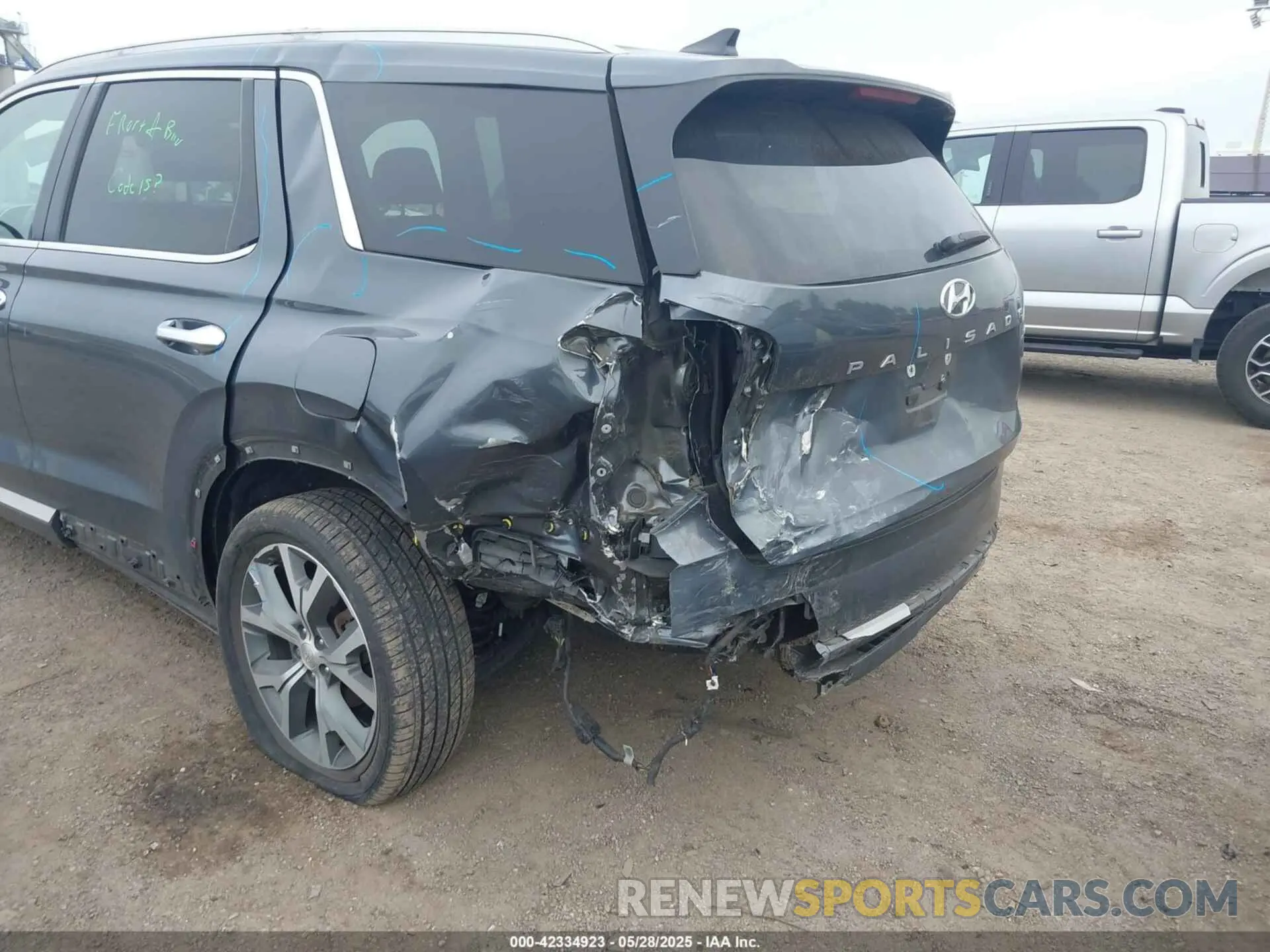 18 Photograph of a damaged car KM8R5DHE3MU223451 HYUNDAI PALISADE 2021