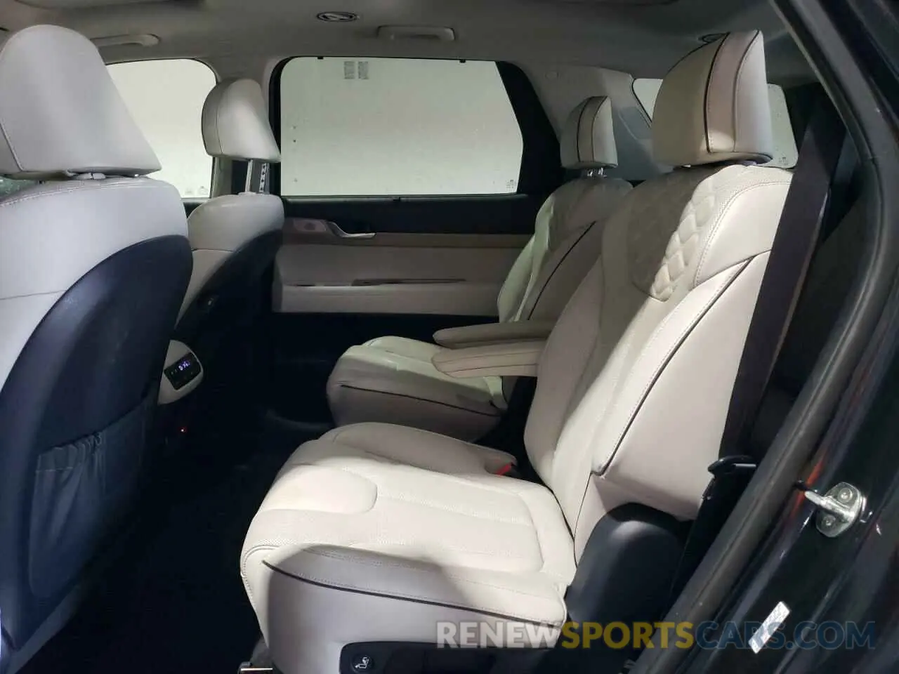 11 Photograph of a damaged car KM8R5DHE5MU204142 HYUNDAI PALISADE 2021