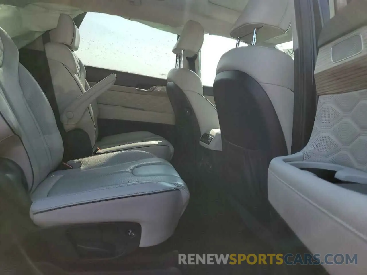 11 Photograph of a damaged car KM8R7DHE8MU174578 HYUNDAI PALISADE 2021