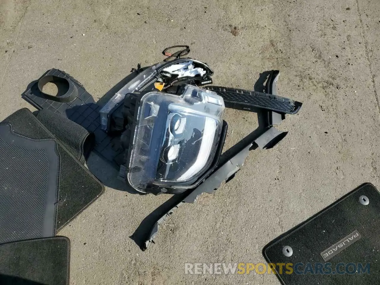 13 Photograph of a damaged car KM8R7DHE8MU174578 HYUNDAI PALISADE 2021