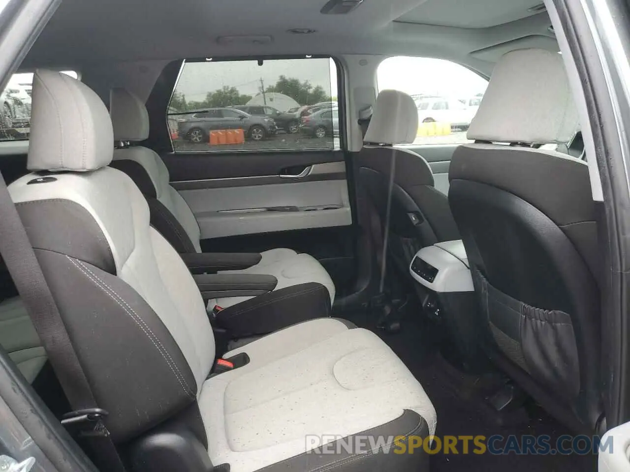 11 Photograph of a damaged car KM8R3DHE5NU345901 HYUNDAI PALISADE 2022