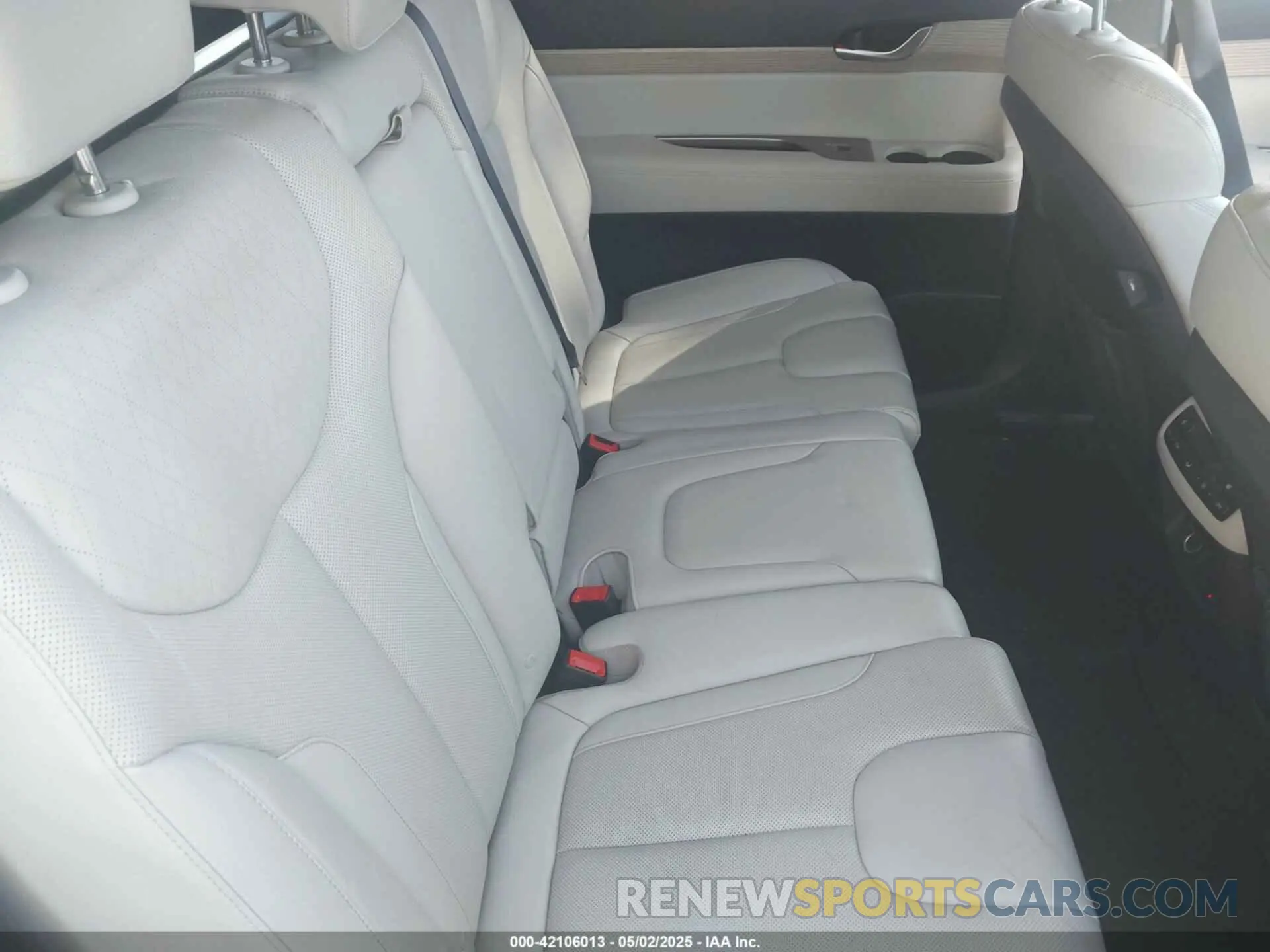 8 Photograph of a damaged car KM8R4DHE3NU365206 HYUNDAI PALISADE 2022