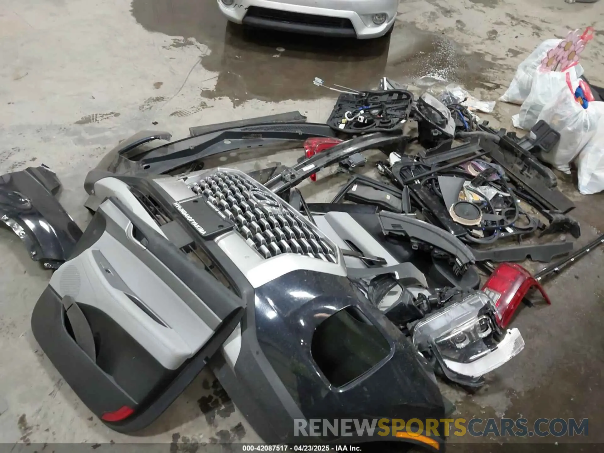 12 Photograph of a damaged car KM8R4DHE7NU374541 HYUNDAI PALISADE 2022