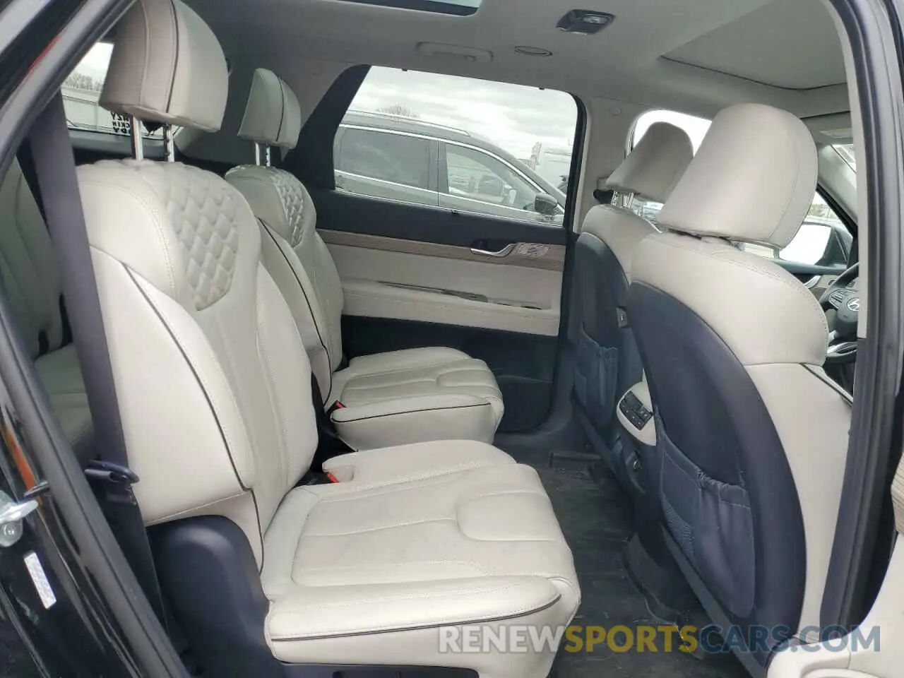 11 Photograph of a damaged car KM8R5DHE1NU458674 HYUNDAI PALISADE 2022