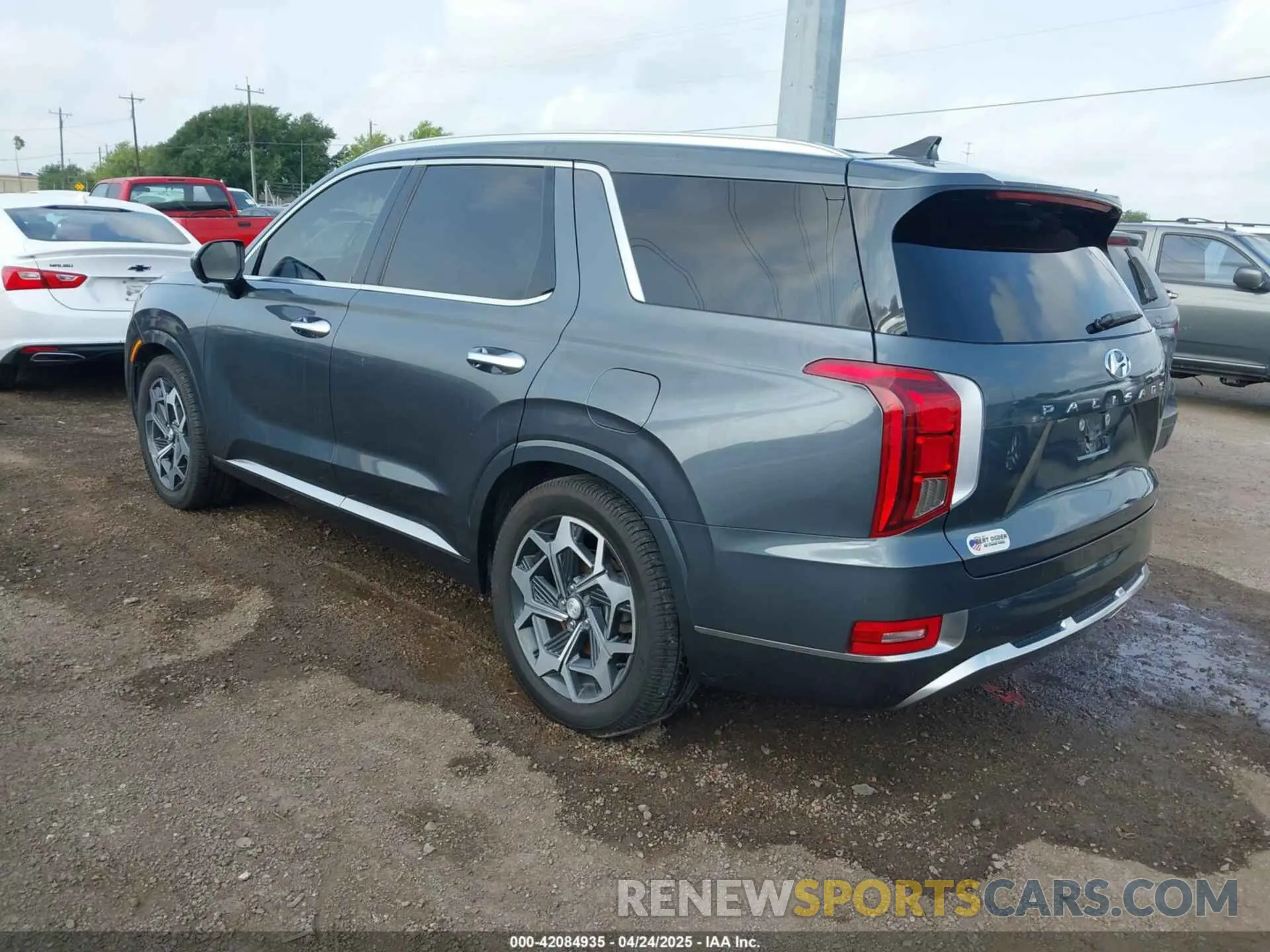 3 Photograph of a damaged car KM8R74HE1NU368533 HYUNDAI PALISADE 2022