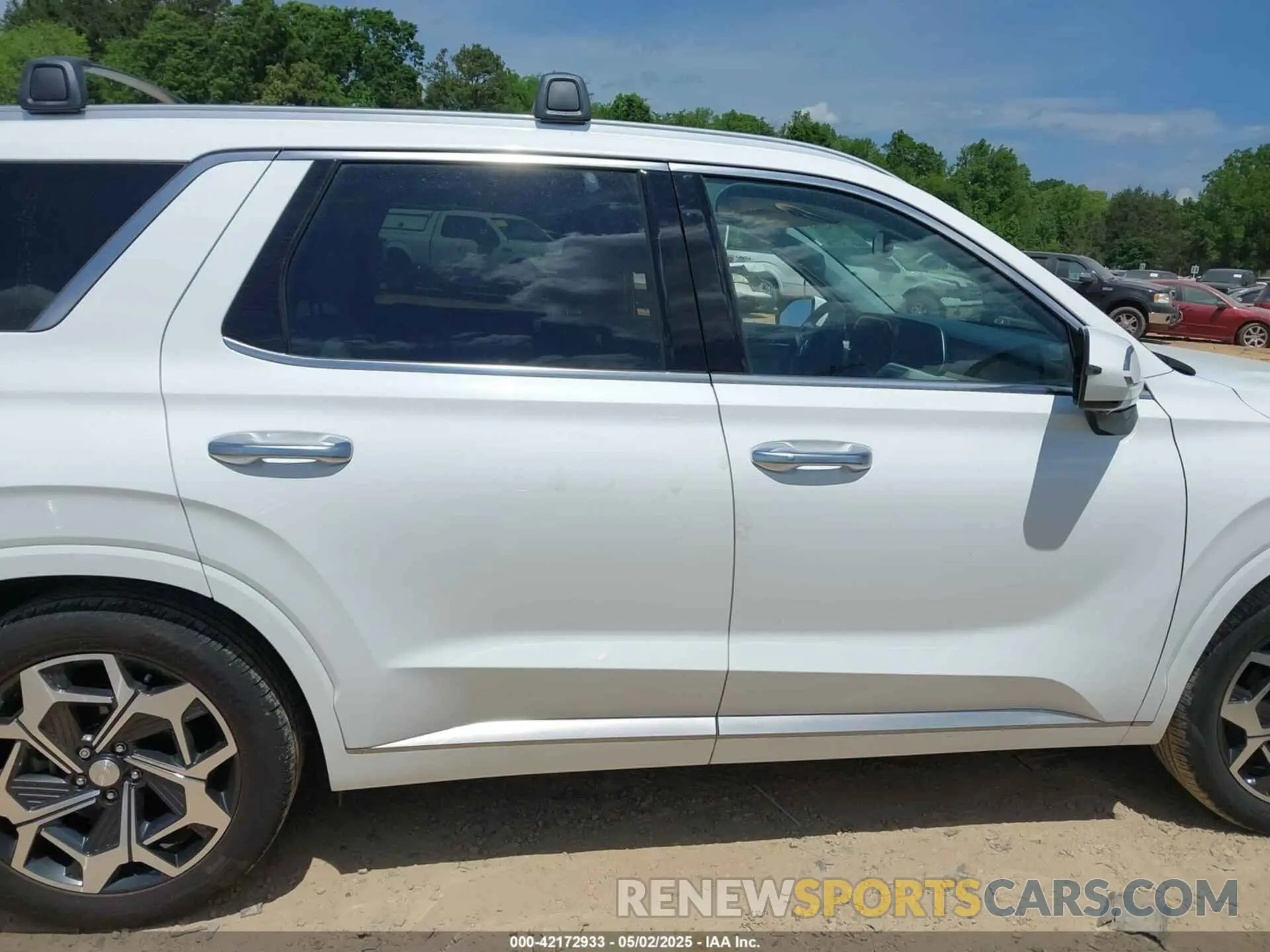 13 Photograph of a damaged car KM8R74HE1NU395974 HYUNDAI PALISADE 2022