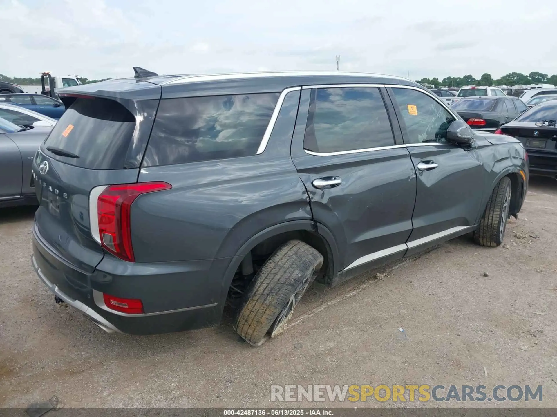 4 Photograph of a damaged car KM8R74HE4NU367604 HYUNDAI PALISADE 2022