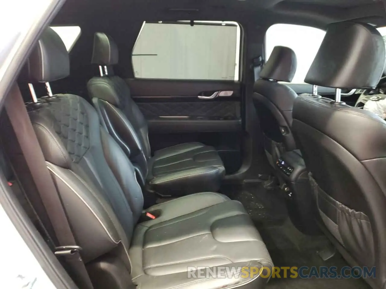 11 Photograph of a damaged car KM8R7DHE3NU423032 HYUNDAI PALISADE 2022