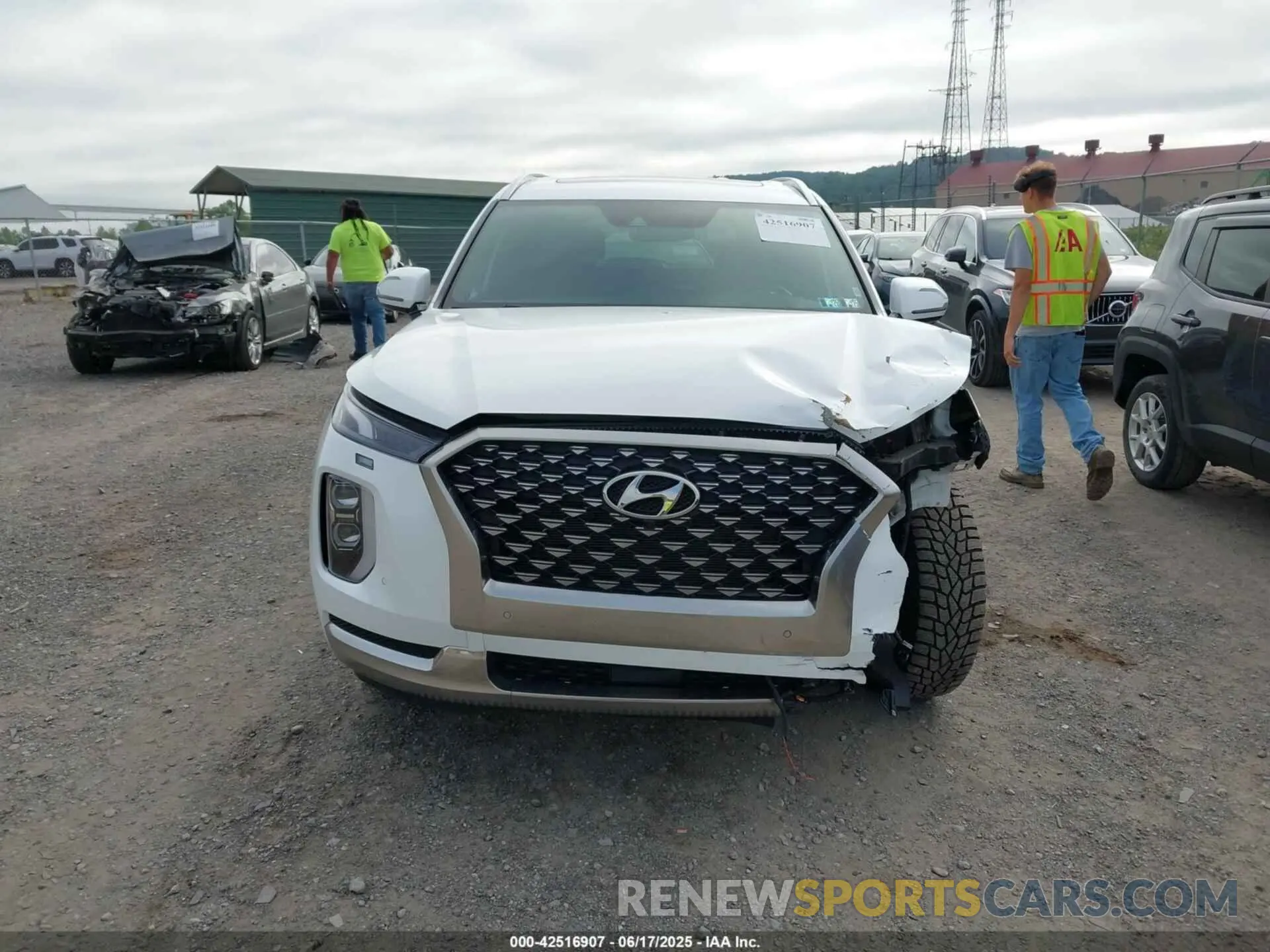 13 Photograph of a damaged car KM8R7DHE7NU397955 HYUNDAI PALISADE 2022