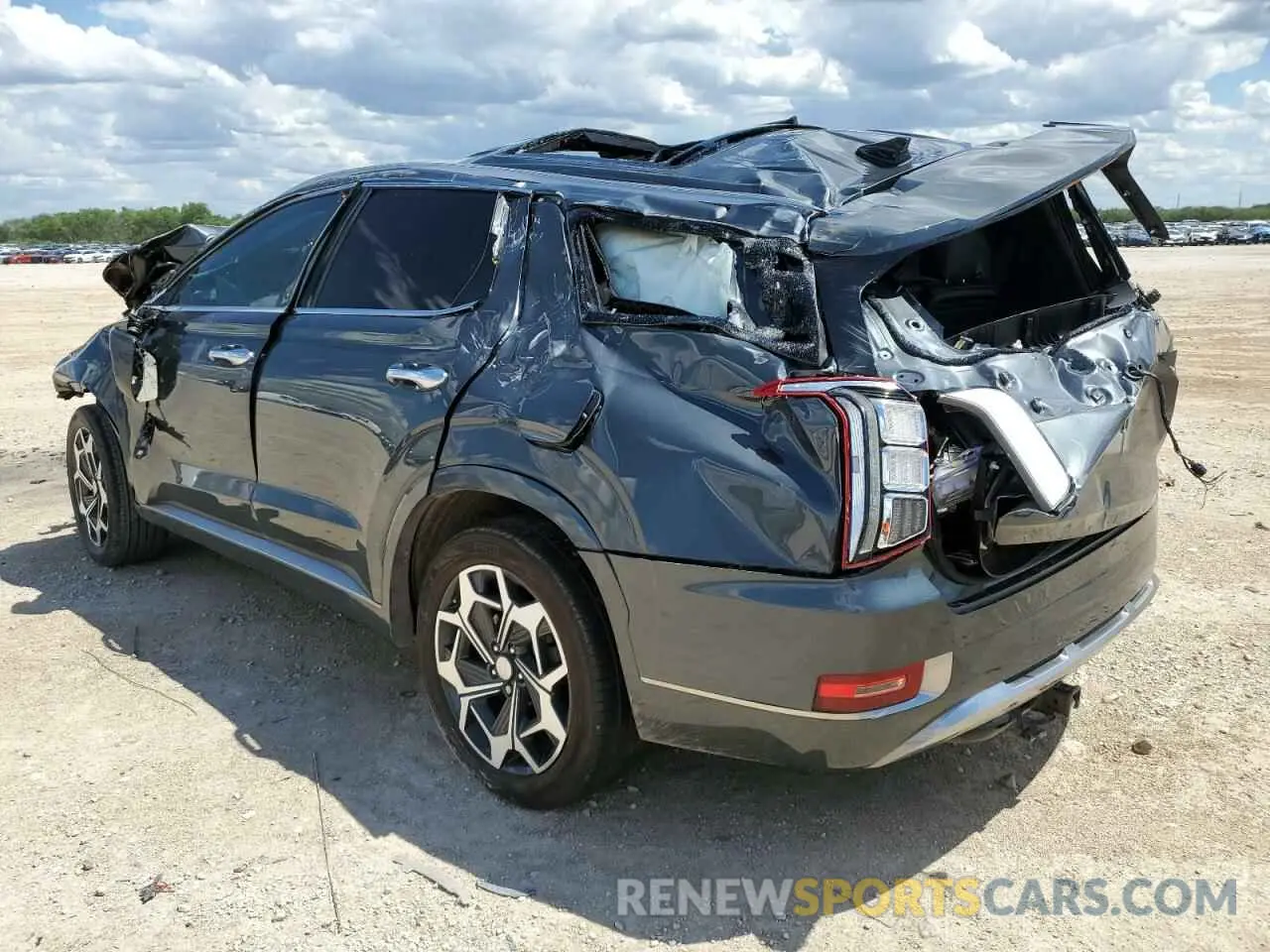 2 Photograph of a damaged car KM8R7DHE9NU392949 HYUNDAI PALISADE 2022