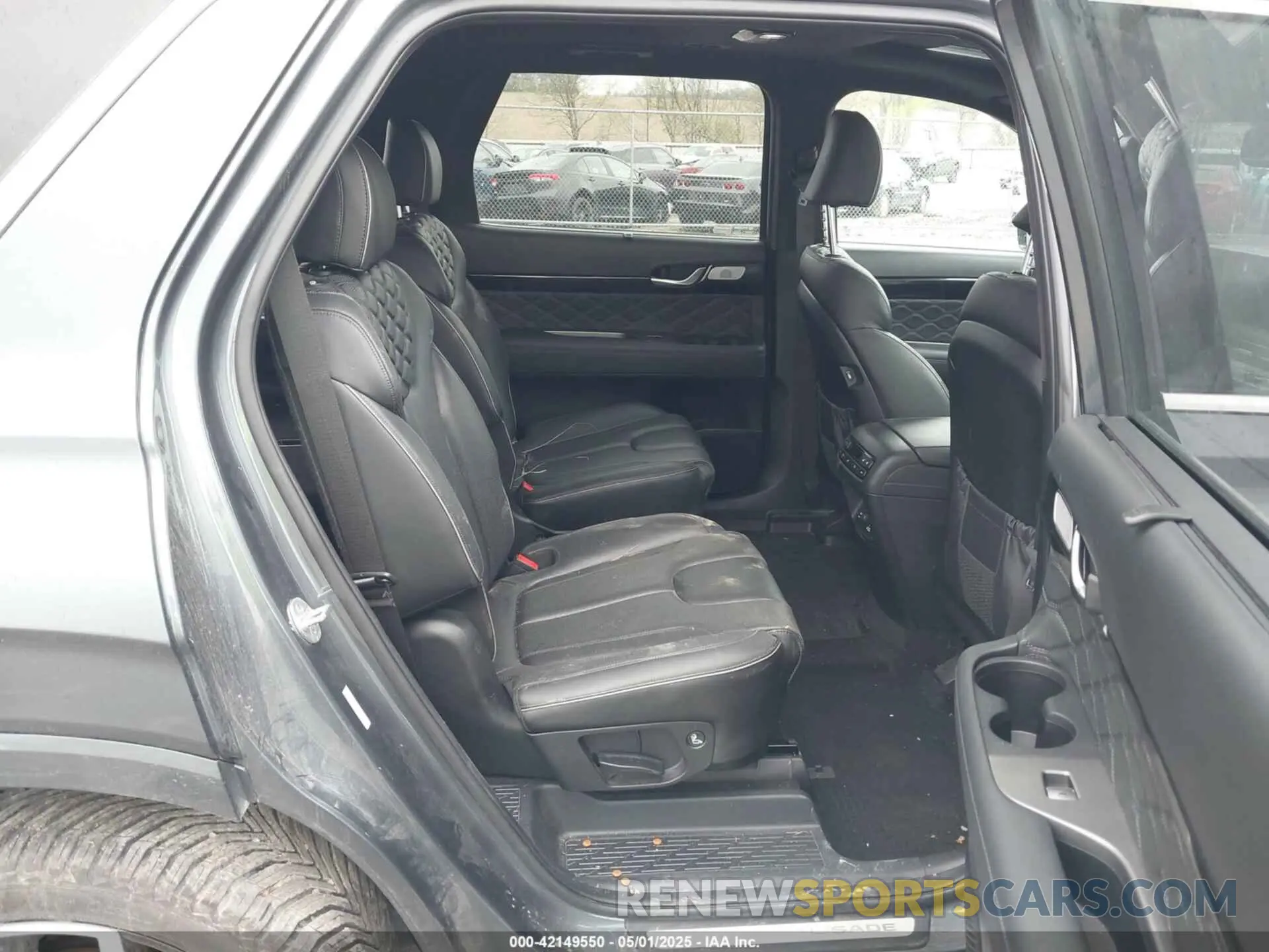 8 Photograph of a damaged car KM8R7DHE9NU408776 HYUNDAI PALISADE 2022