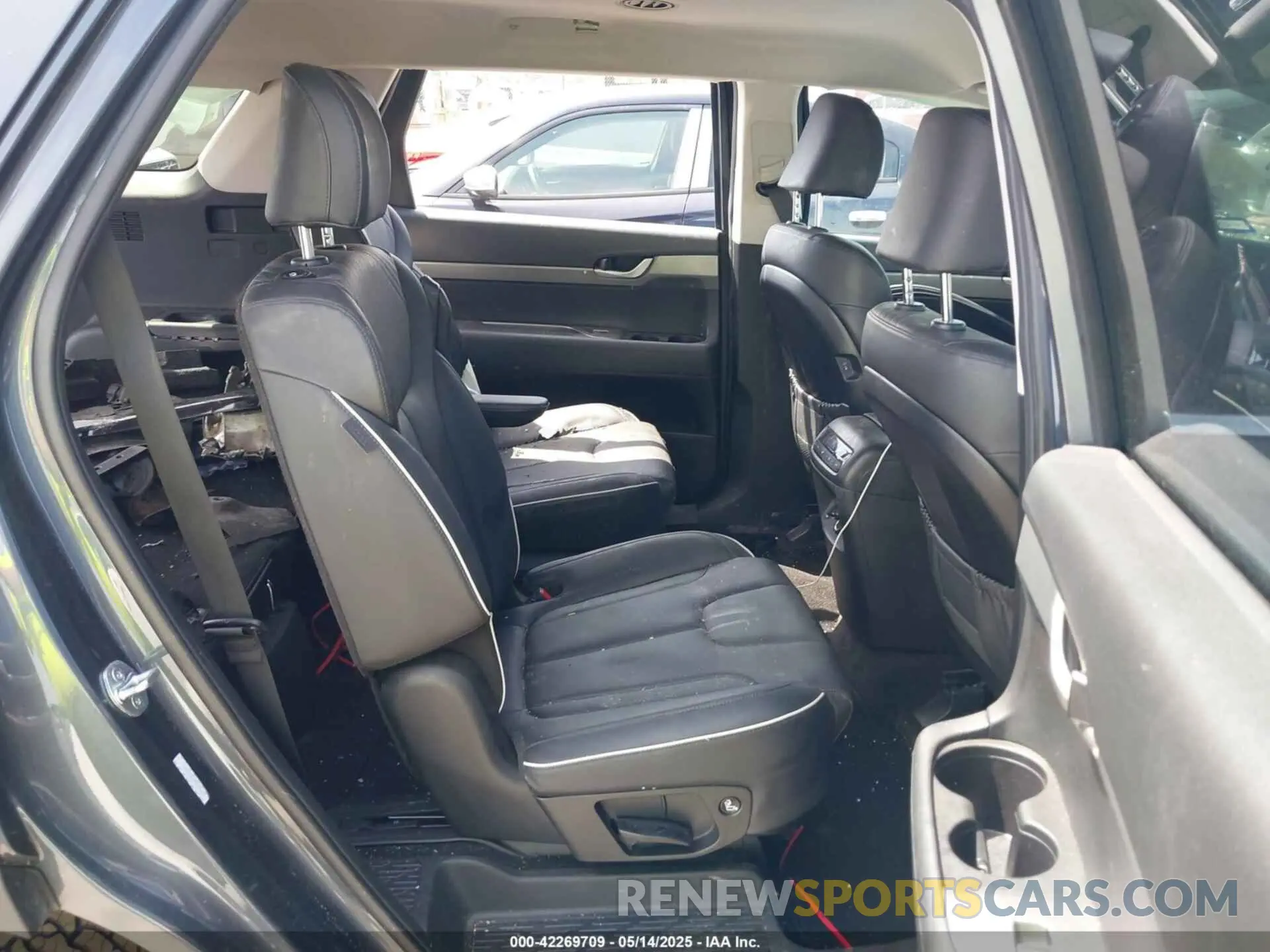 8 Photograph of a damaged car KM8R2DGE9PU590806 HYUNDAI PALISADE 2023