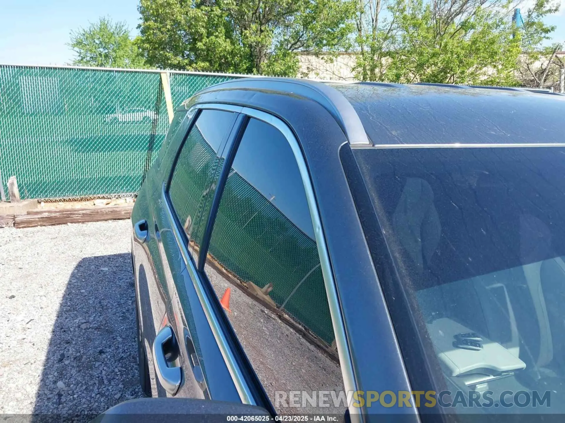 18 Photograph of a damaged car KM8R2DGE9PU617308 HYUNDAI PALISADE 2023