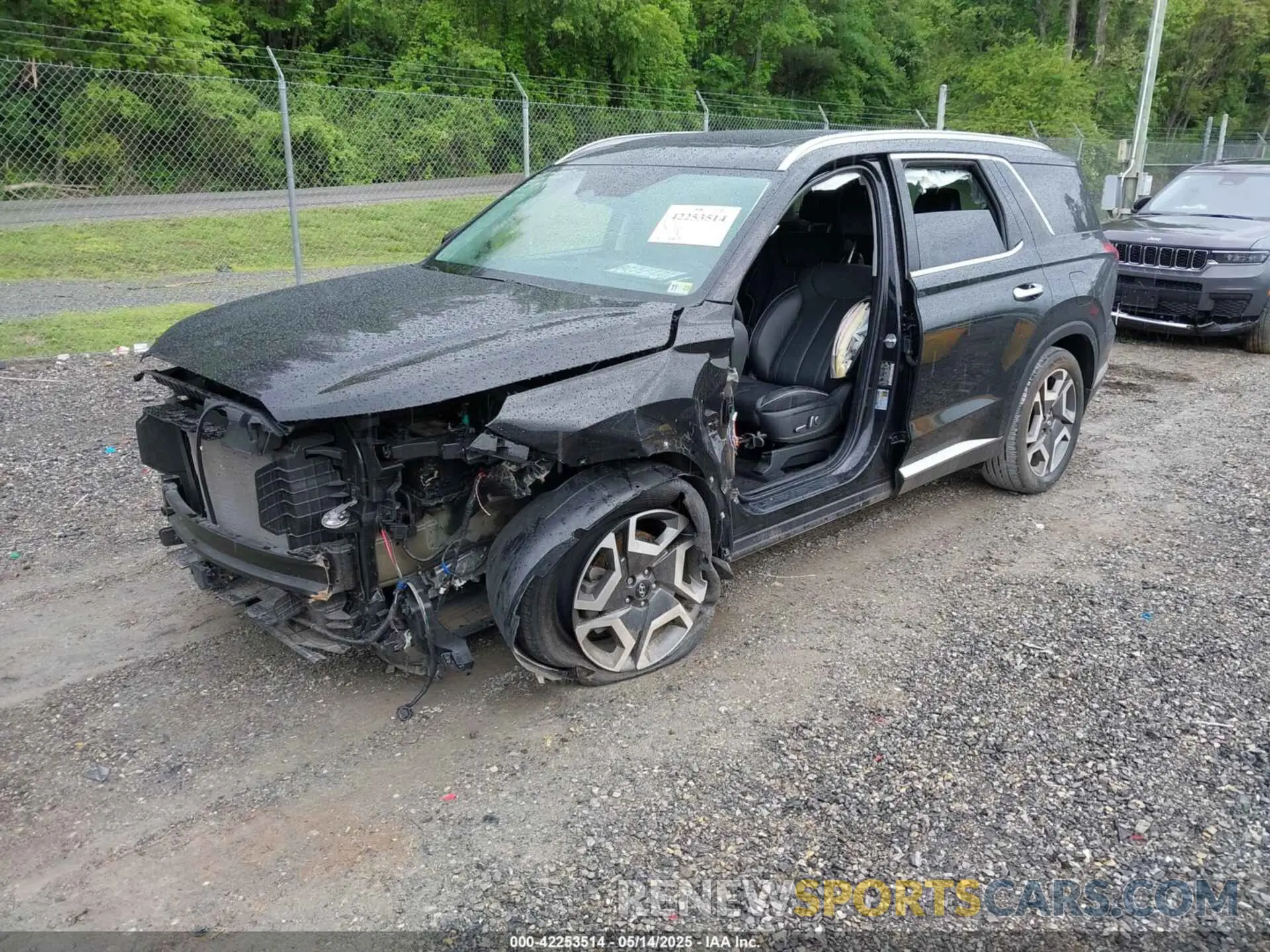2 Photograph of a damaged car KM8R4DGE8PU528906 HYUNDAI PALISADE 2023