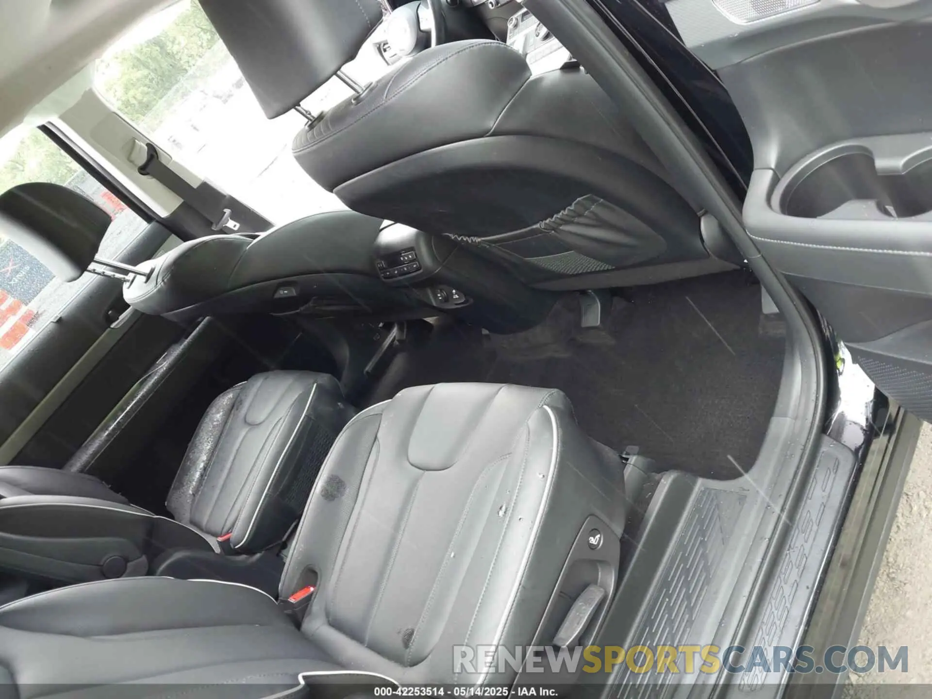 8 Photograph of a damaged car KM8R4DGE8PU528906 HYUNDAI PALISADE 2023