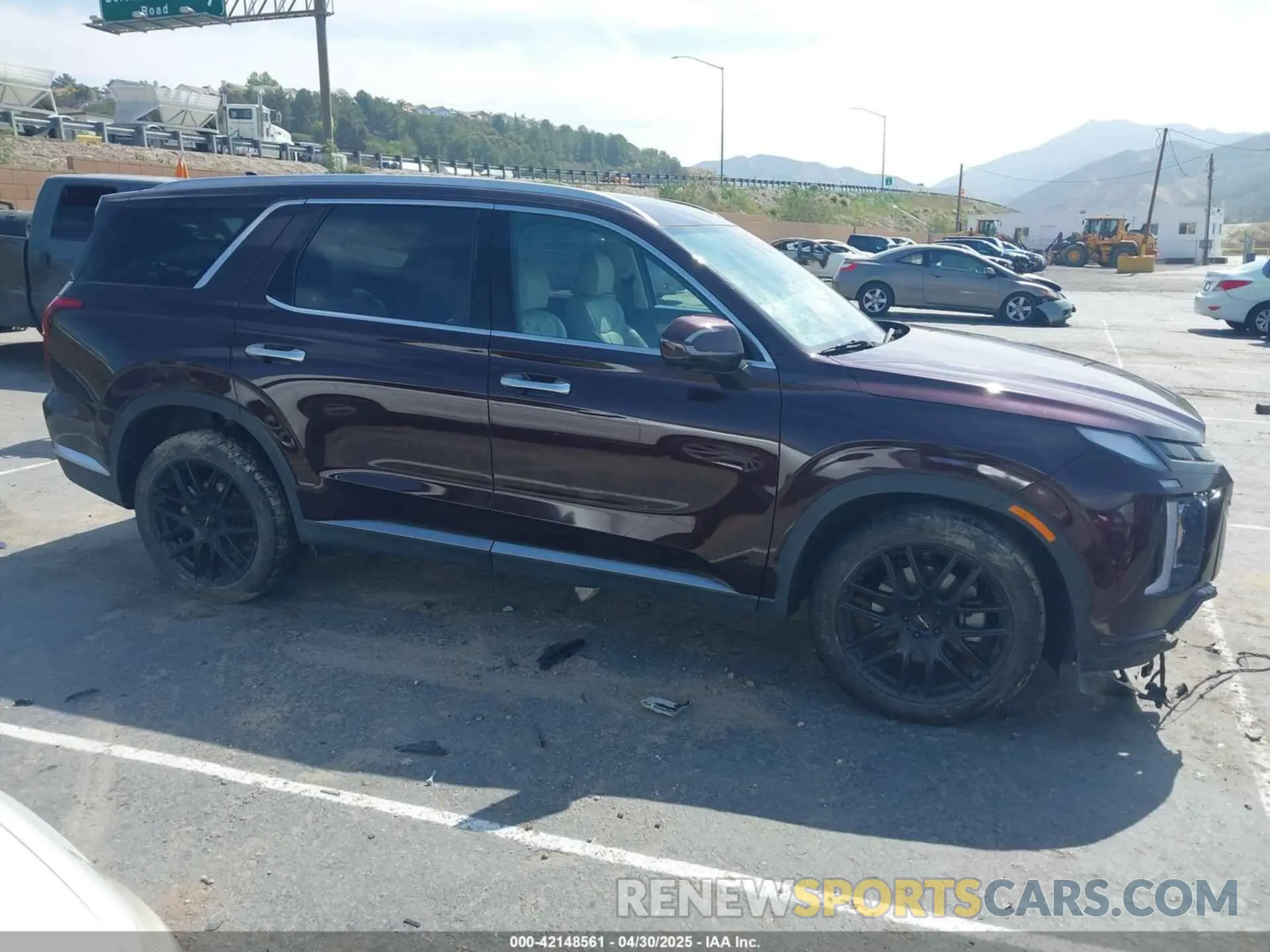 14 Photograph of a damaged car KM8R5DGEXPU521968 HYUNDAI PALISADE 2023