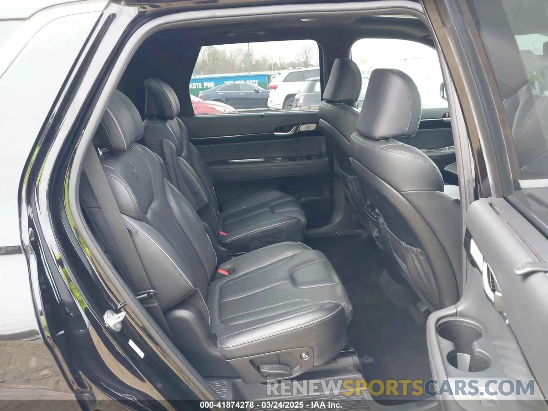 8 Photograph of a damaged car KM8R74GE4PU514833 HYUNDAI PALISADE 2023