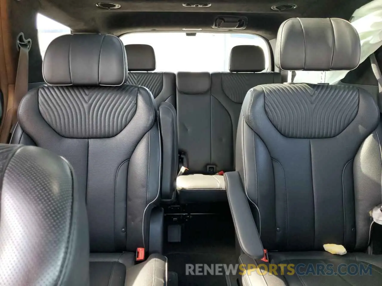 10 Photograph of a damaged car KM8R74GEXPU542894 HYUNDAI PALISADE 2023