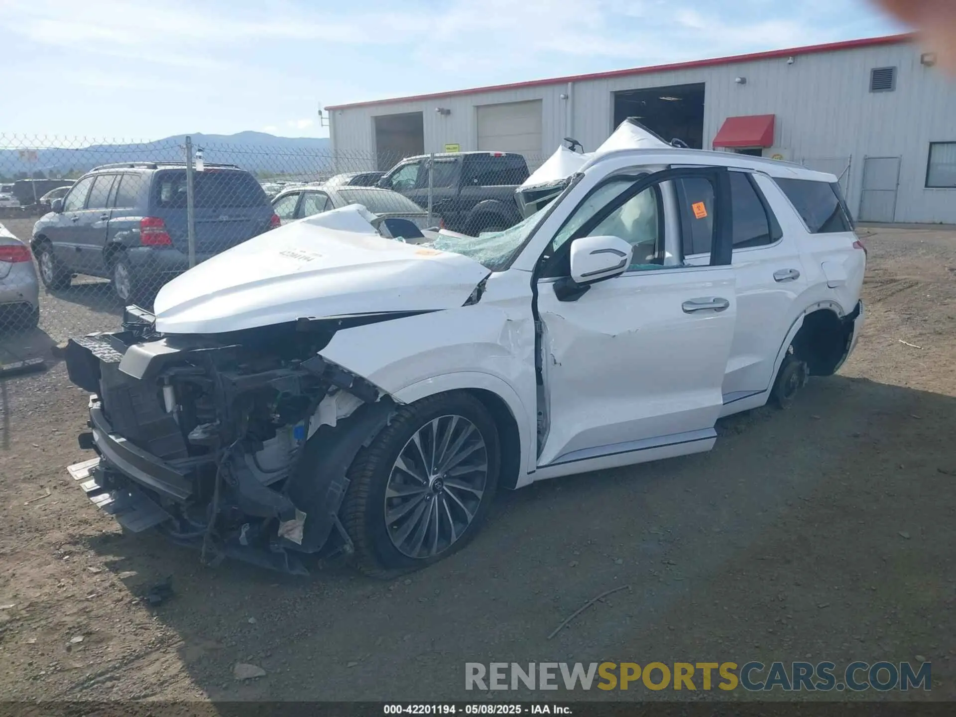2 Photograph of a damaged car KM8R7DGE4PU567032 HYUNDAI PALISADE 2023