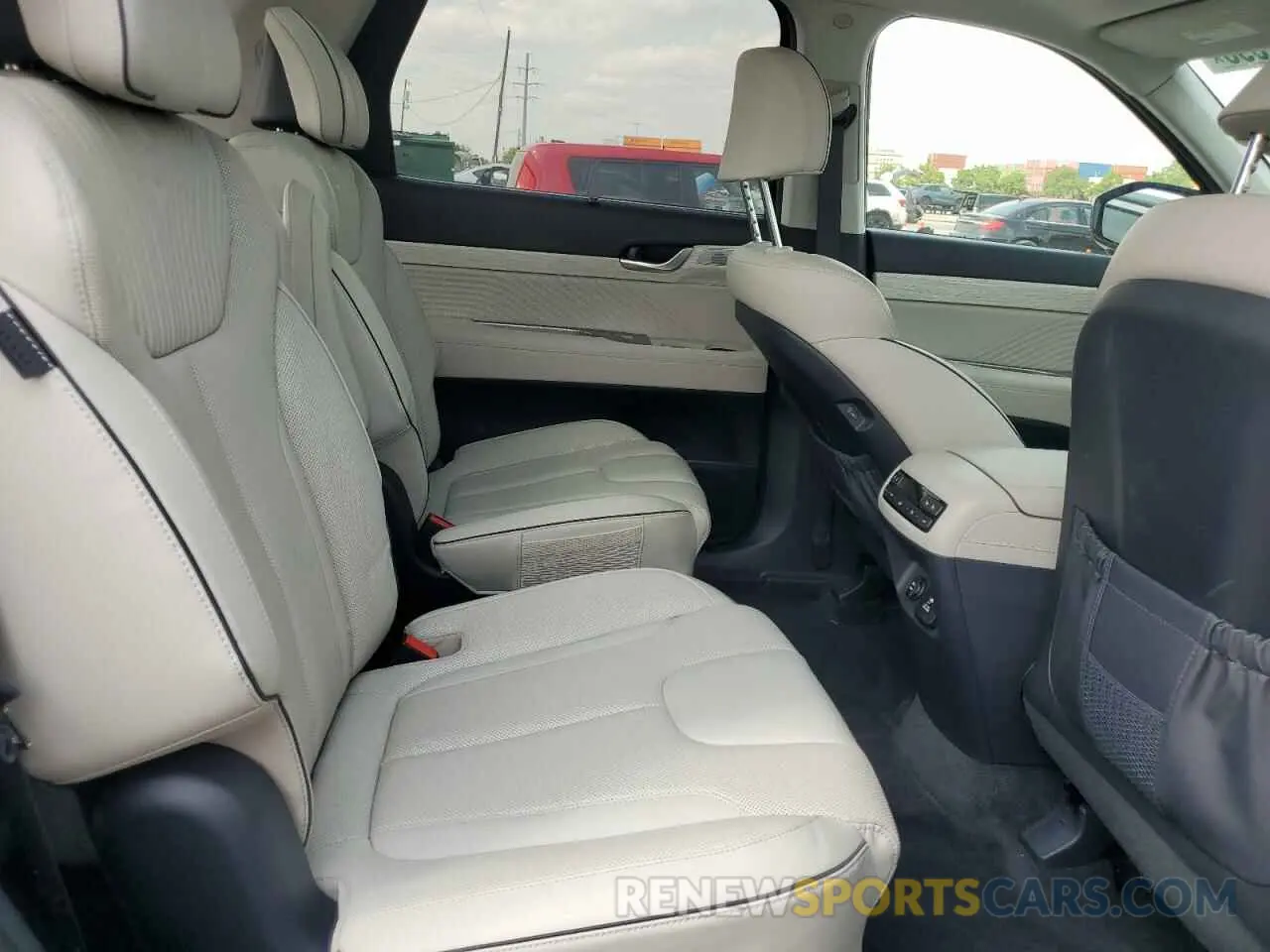11 Photograph of a damaged car KM8R7DGE8PU509263 HYUNDAI PALISADE 2023
