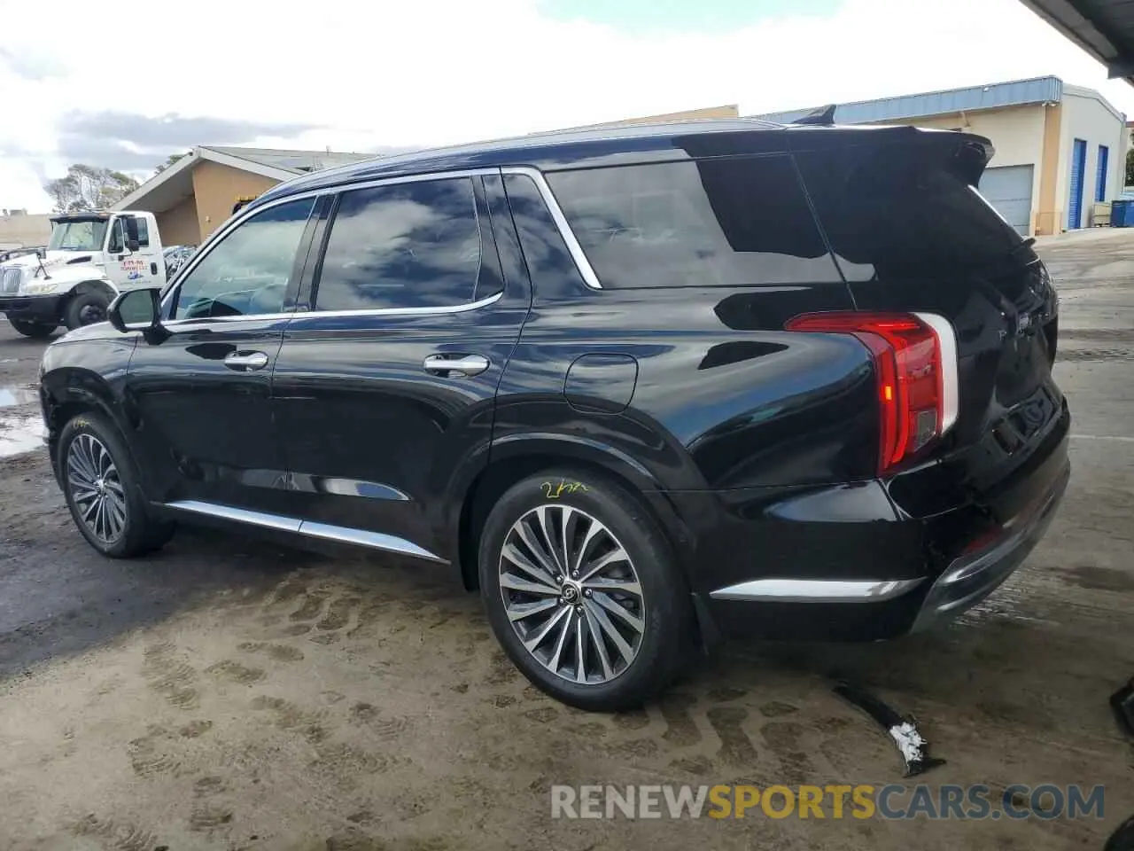 2 Photograph of a damaged car KM8R7DGE8PU537239 HYUNDAI PALISADE 2023