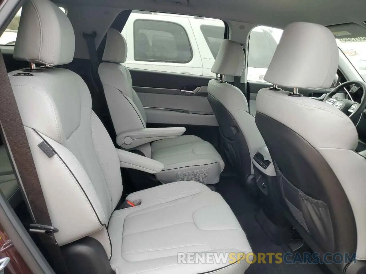 11 Photograph of a damaged car KM8R24GE0RU801104 HYUNDAI PALISADE 2024