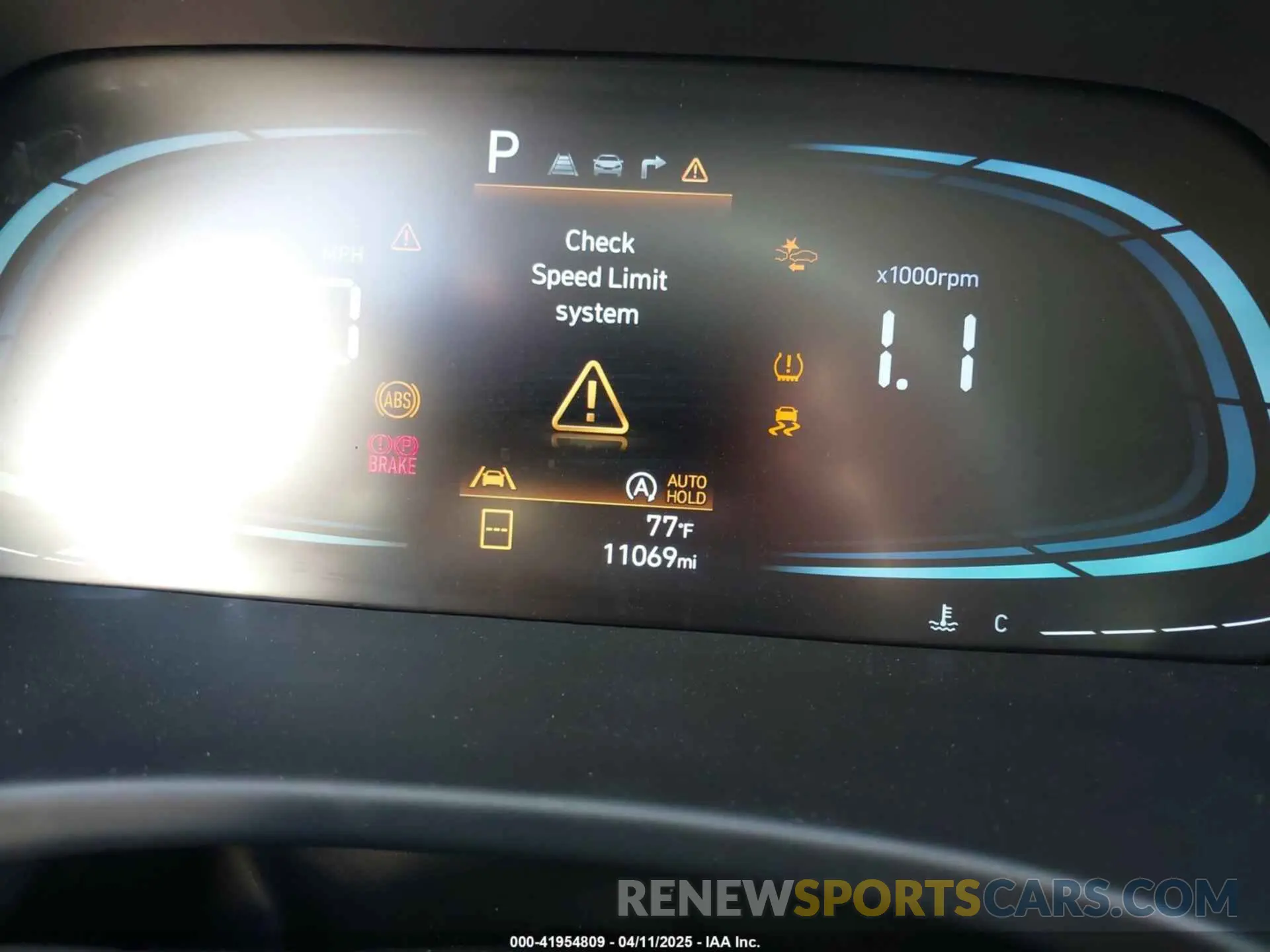 16 Photograph of a damaged car KM8R24GE0RU803824 HYUNDAI PALISADE 2024