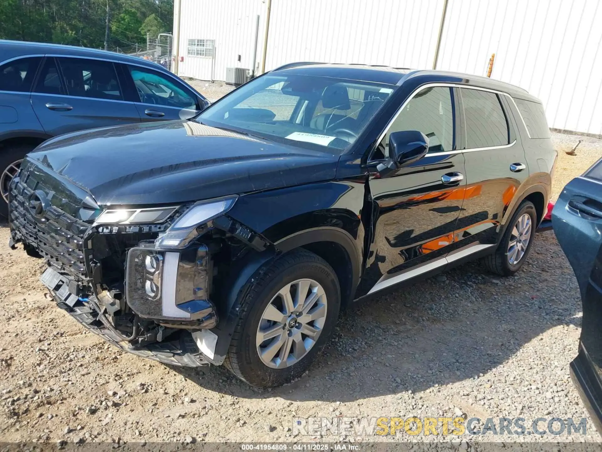 2 Photograph of a damaged car KM8R24GE0RU803824 HYUNDAI PALISADE 2024
