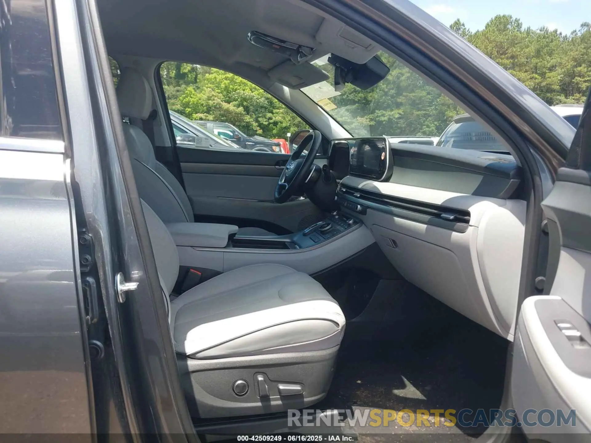 5 Фотография поврежденного автомобиля KM8R24GE2RU742301 HYUNDAI PALISADE 2024