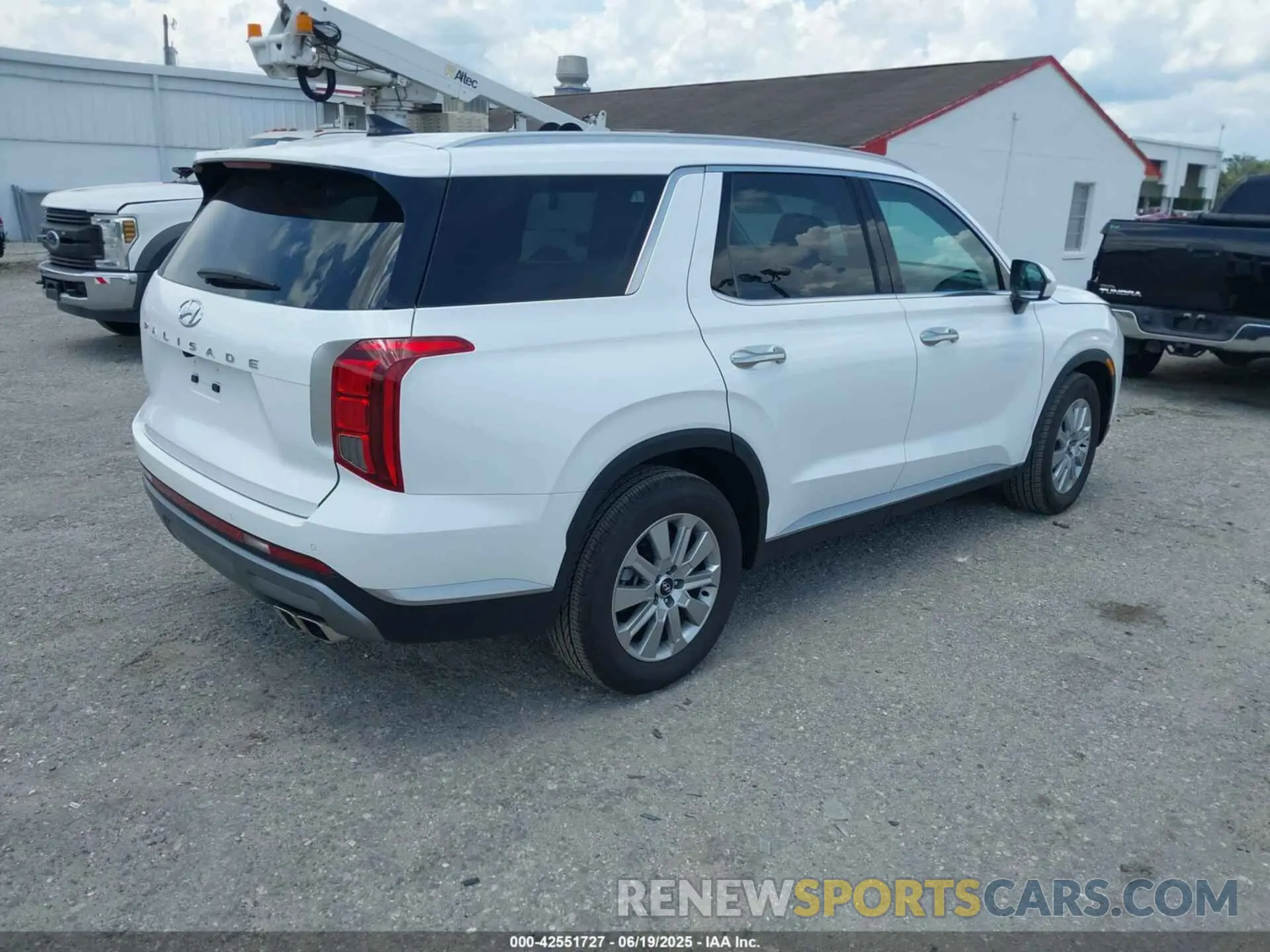 4 Фотография поврежденного автомобиля KM8R24GE3RU779664 HYUNDAI PALISADE 2024