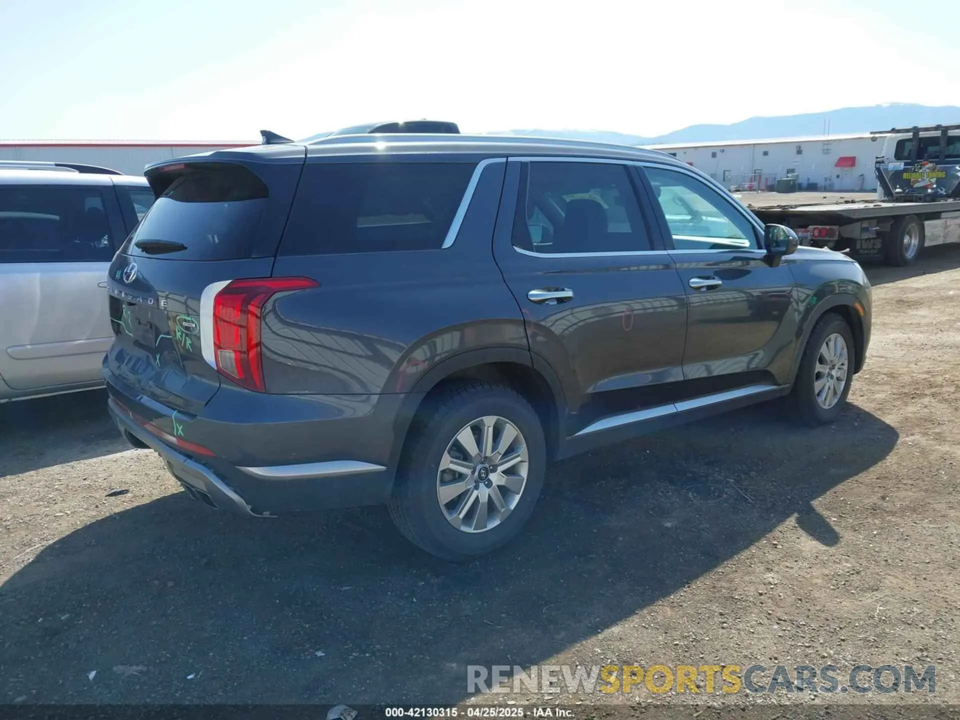 4 Photograph of a damaged car KM8R2DGE1RU682530 HYUNDAI PALISADE 2024