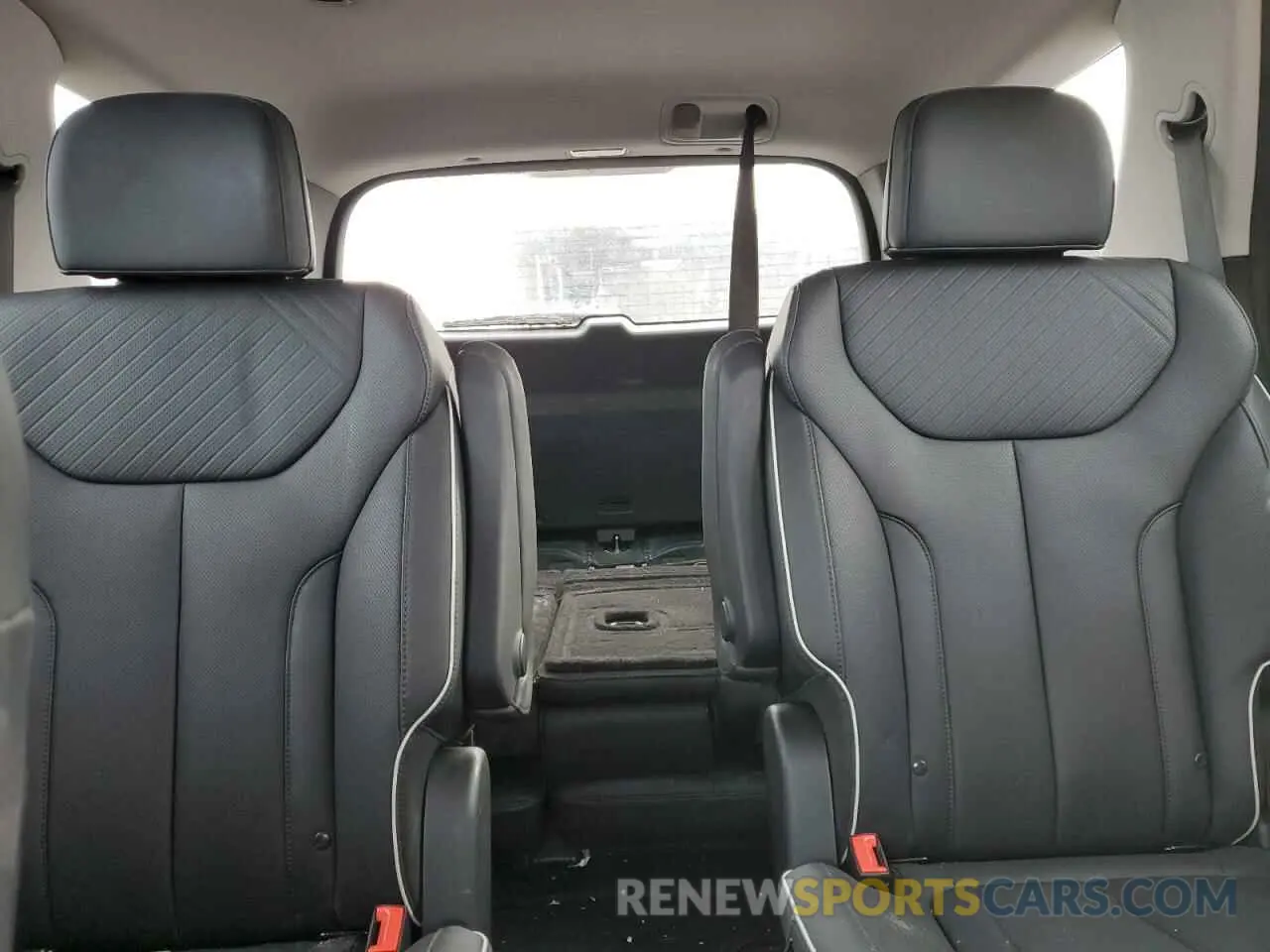 10 Photograph of a damaged car KM8R2DGE2RU736109 HYUNDAI PALISADE 2024