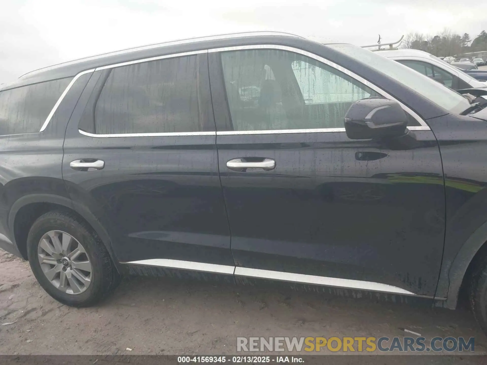 13 Photograph of a damaged car KM8R2DGE3RU742050 HYUNDAI PALISADE 2024