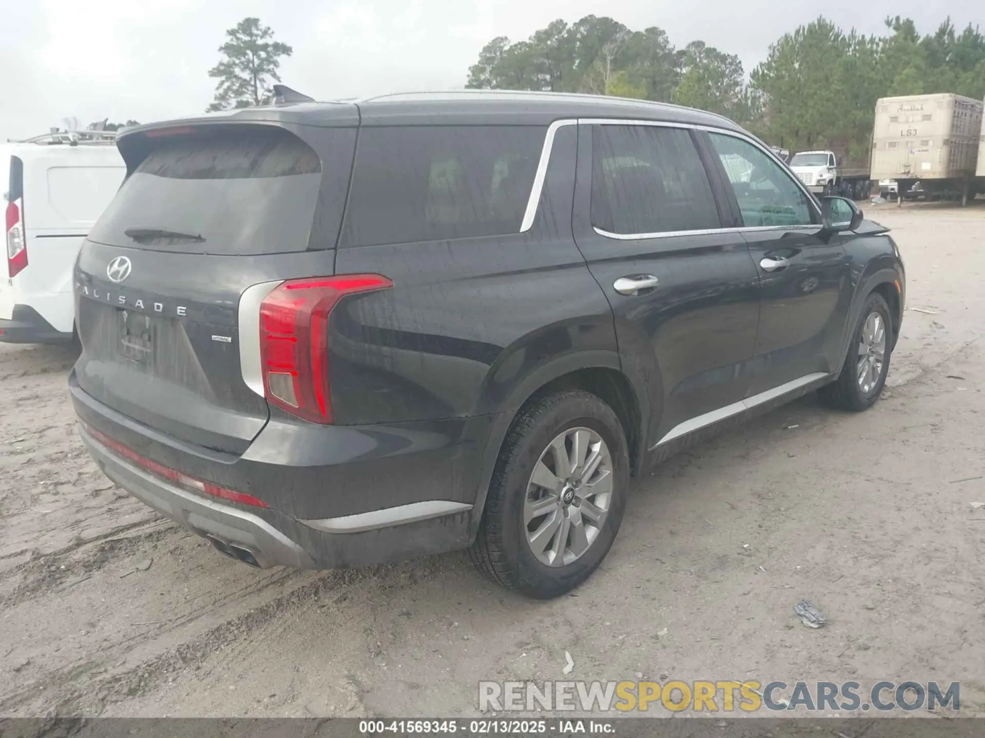 4 Photograph of a damaged car KM8R2DGE3RU742050 HYUNDAI PALISADE 2024