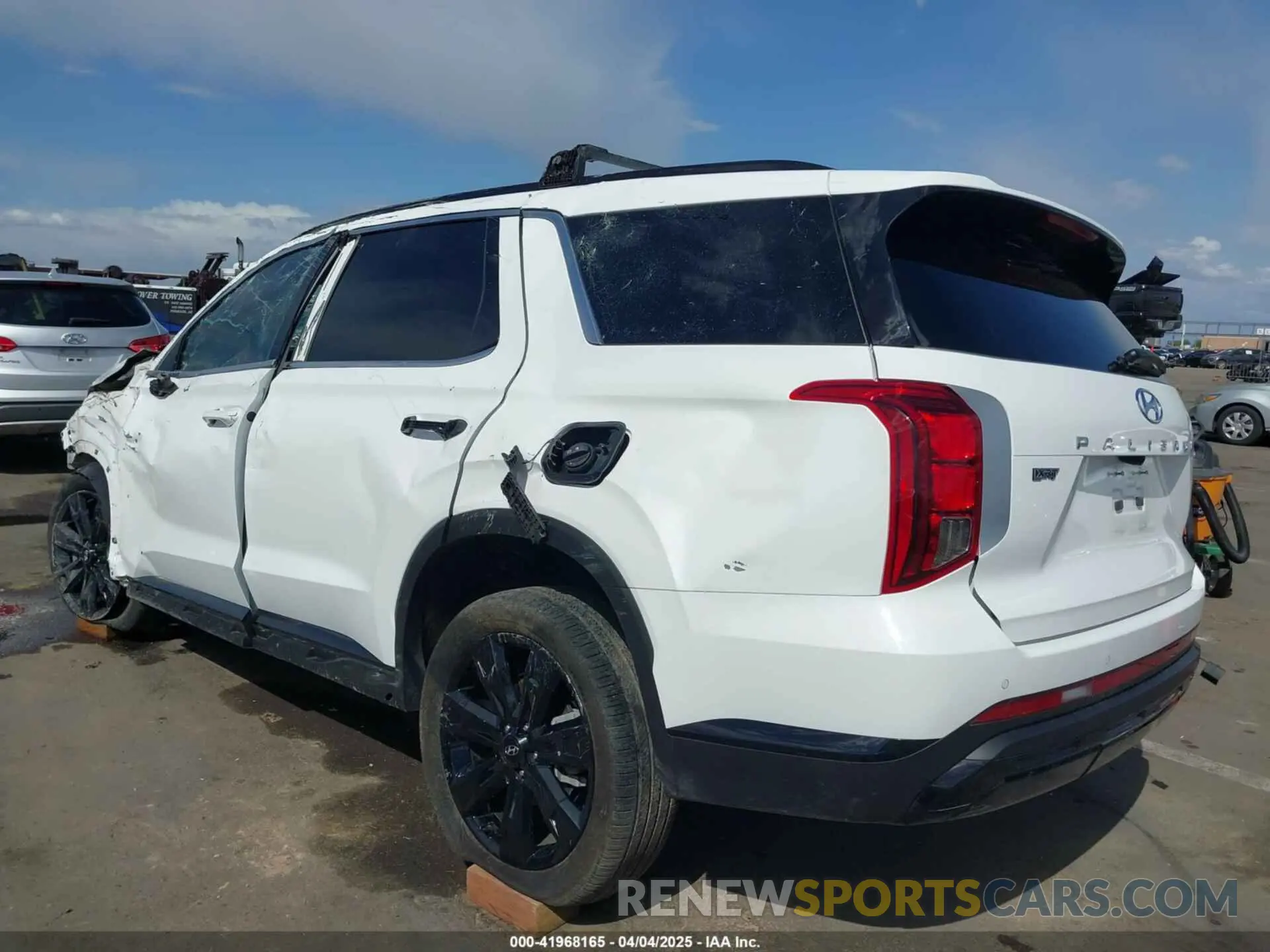 3 Photograph of a damaged car KM8R34GE0RU689627 HYUNDAI PALISADE 2024