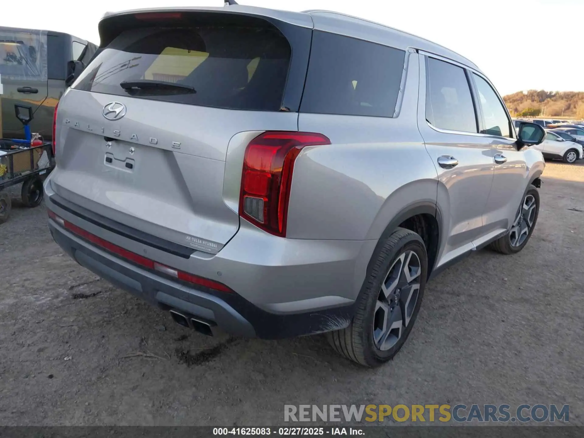 4 Photograph of a damaged car KM8R44GE3RU784874 HYUNDAI PALISADE 2024
