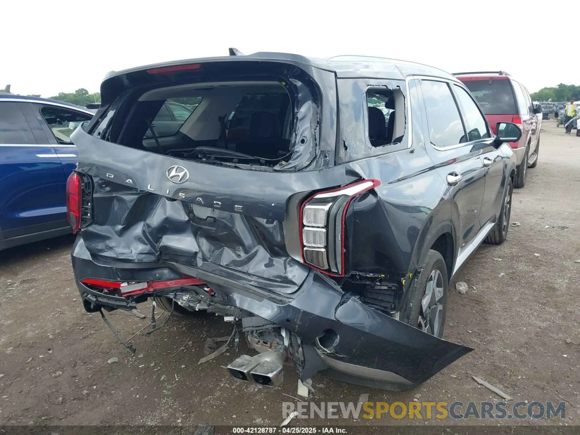 4 Photograph of a damaged car KM8R44GE6RU785338 HYUNDAI PALISADE 2024